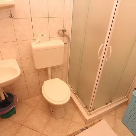 Апартаменти Dinka