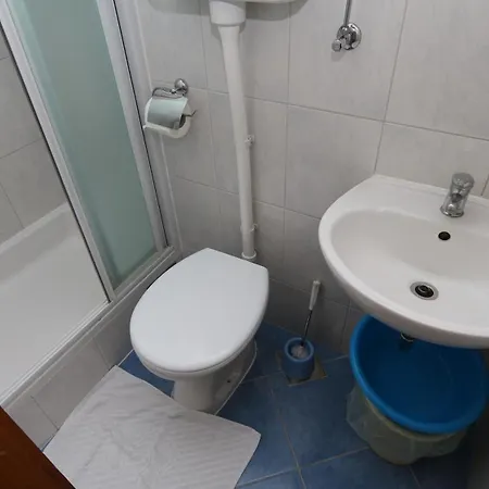 Апартаменты Dinka *