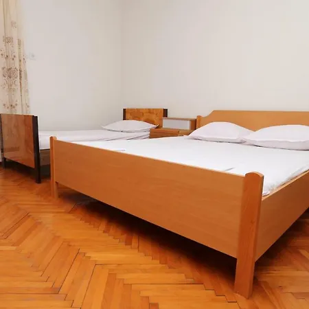 Апартаменты Dinka Макарска